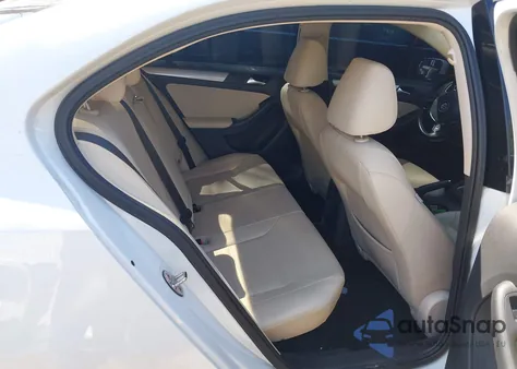 2017 Volkswagen Jetta 1.4T Se from USA, damaged, VIN 3VWDB7AJXHM353797